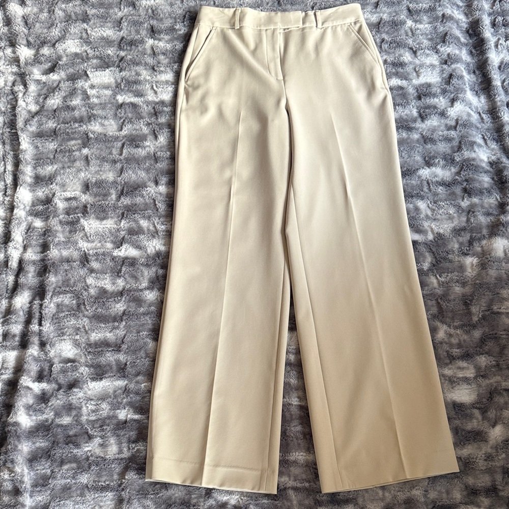 Elegant White House Black Market Biscotti-colored Women's dress slacks